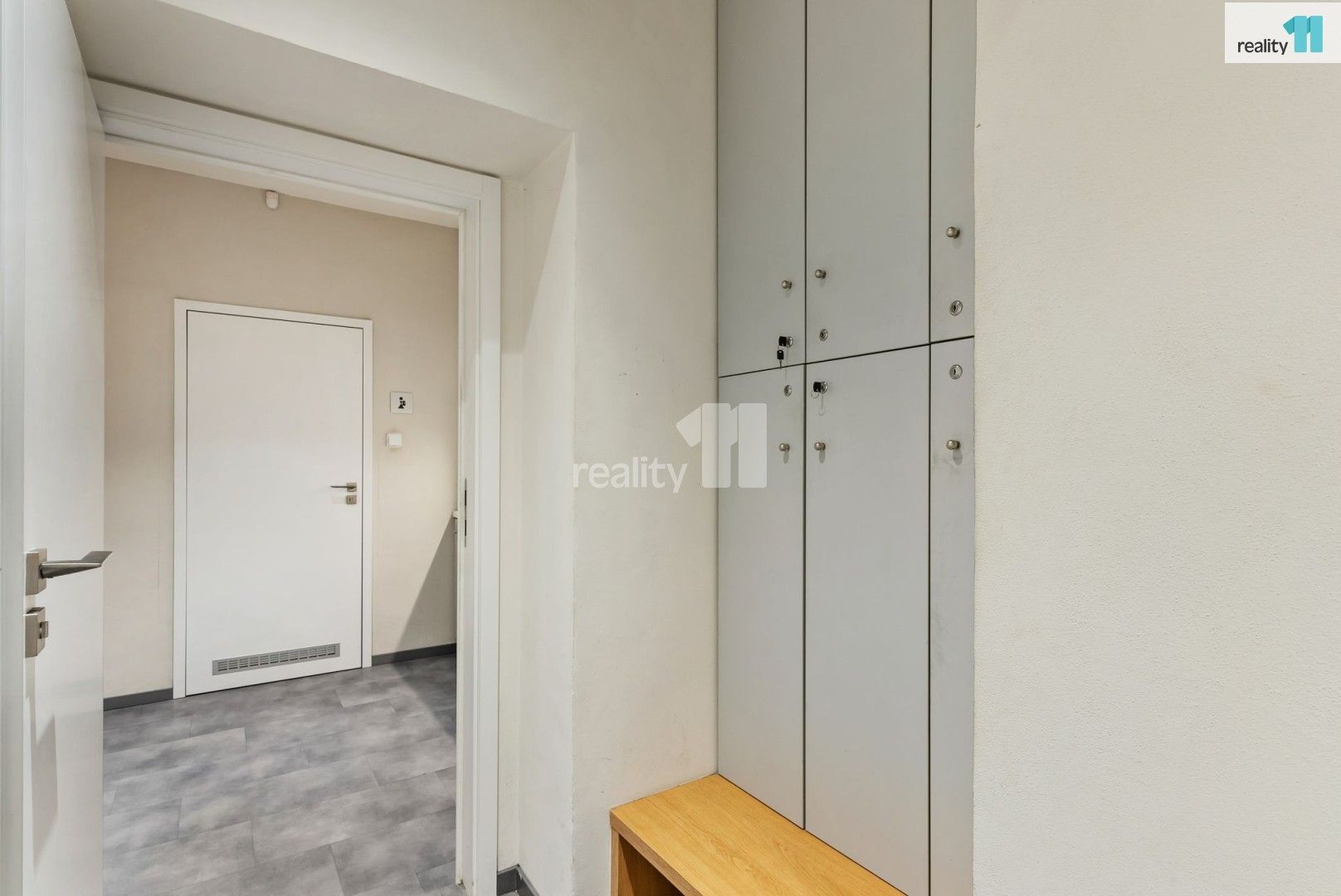 Prodej komerčního prostoru 377 m² - foto 25