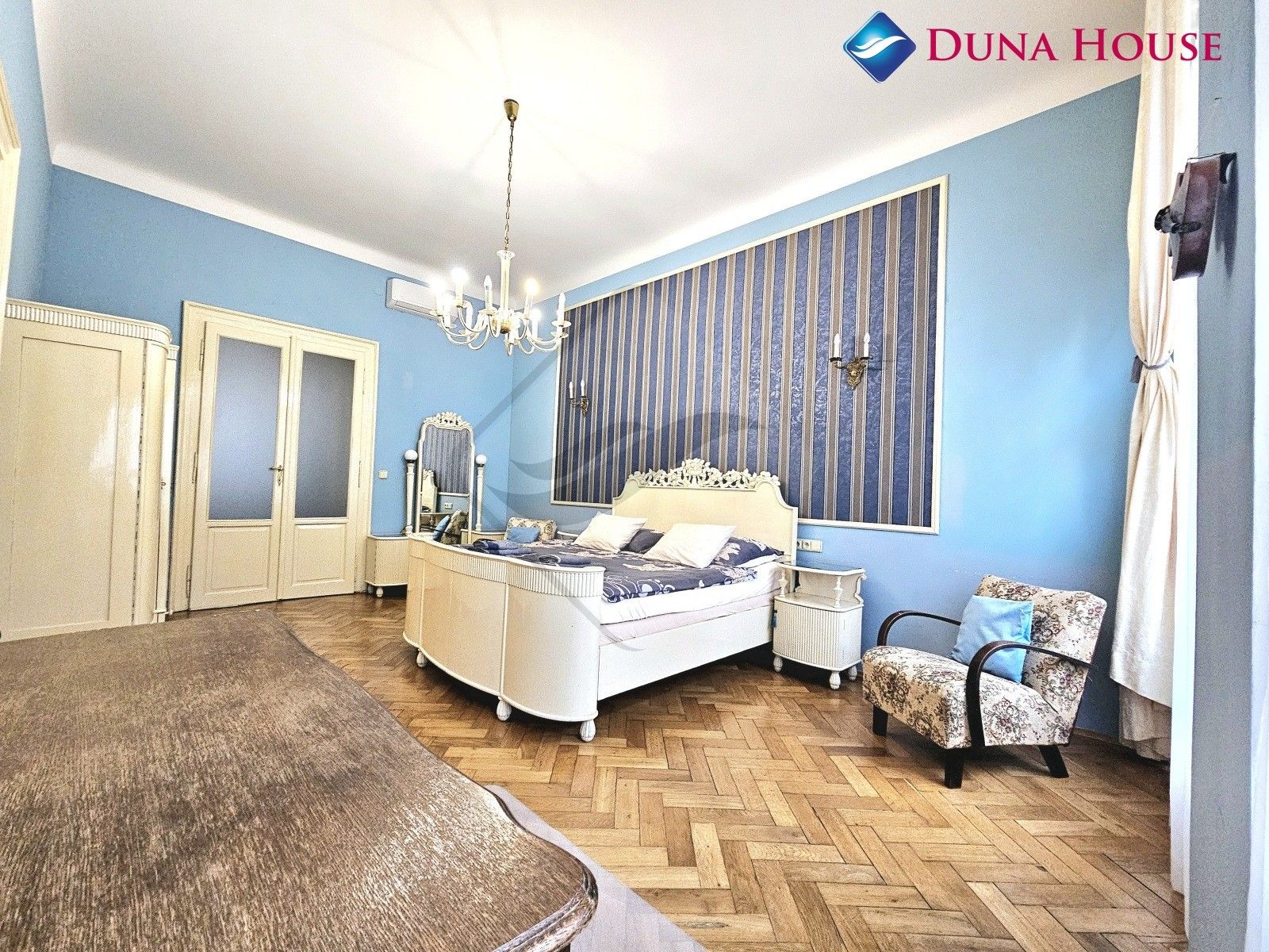 Prodej bytu 2+1 81 m² - foto 2