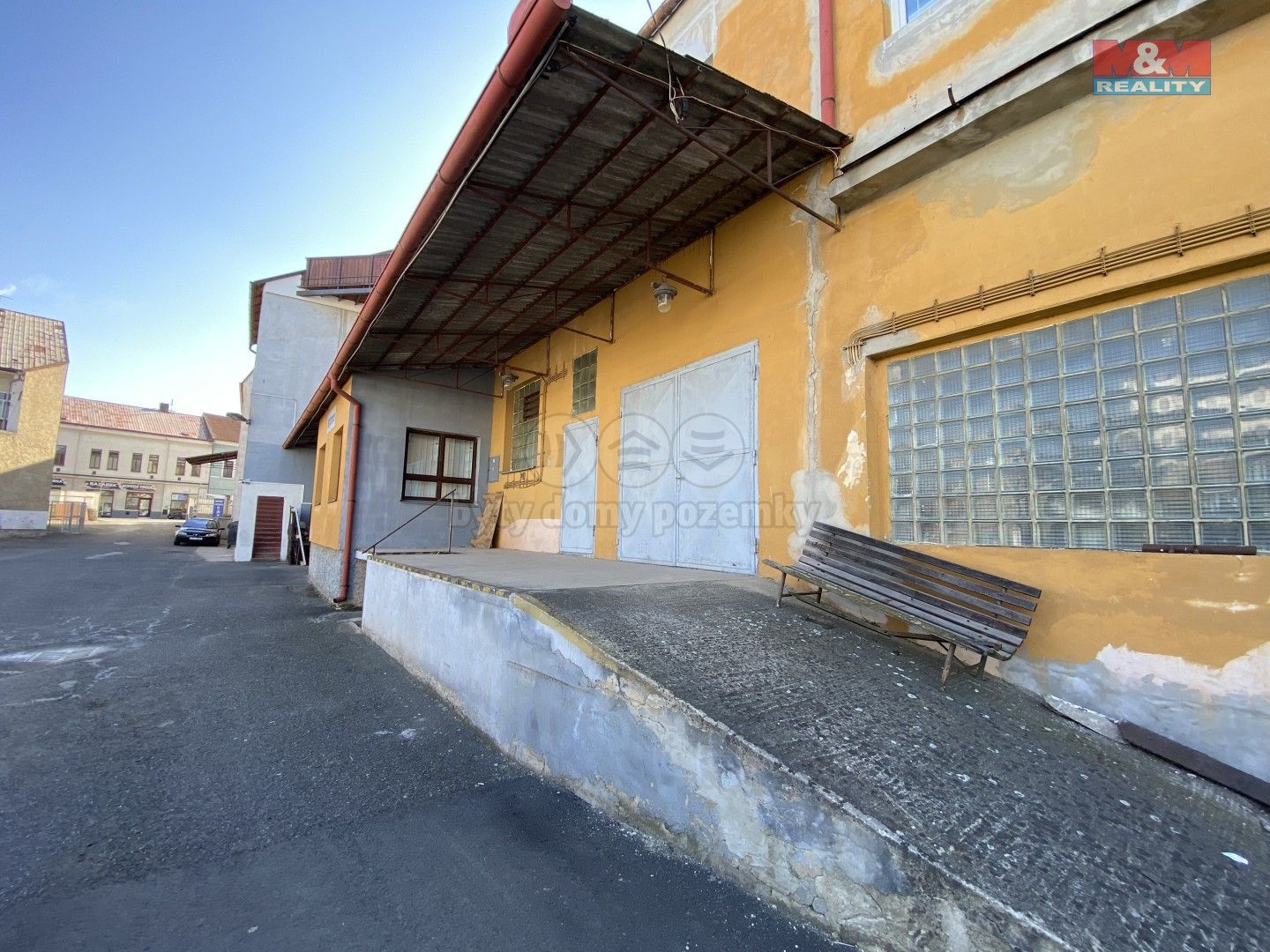 Pronájem komerčního prostoru 66 m² - foto 1