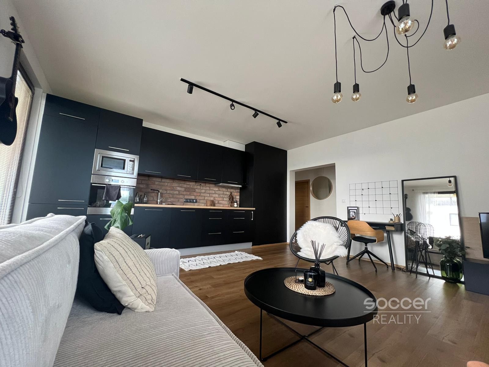Pronájem bytu 2+kk 48 m² - foto 1