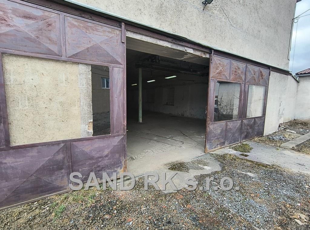 Pronájem nemovitosti 3300 m² - foto 10