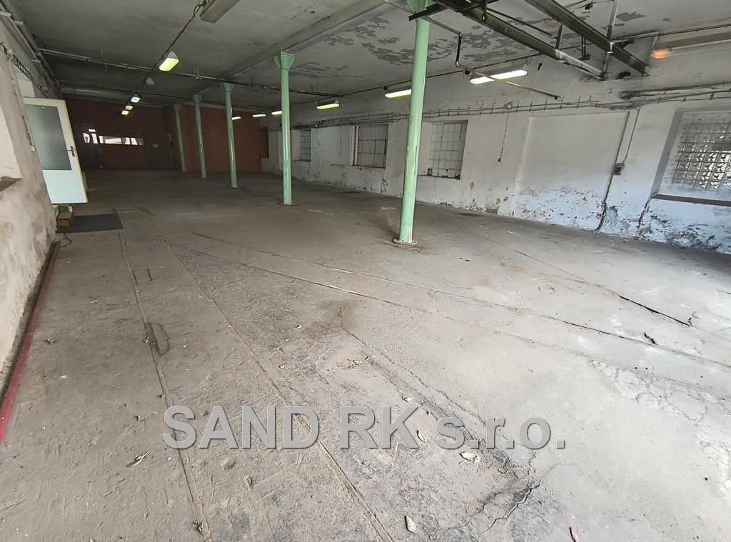 Pronájem nemovitosti 3300 m² - foto 12