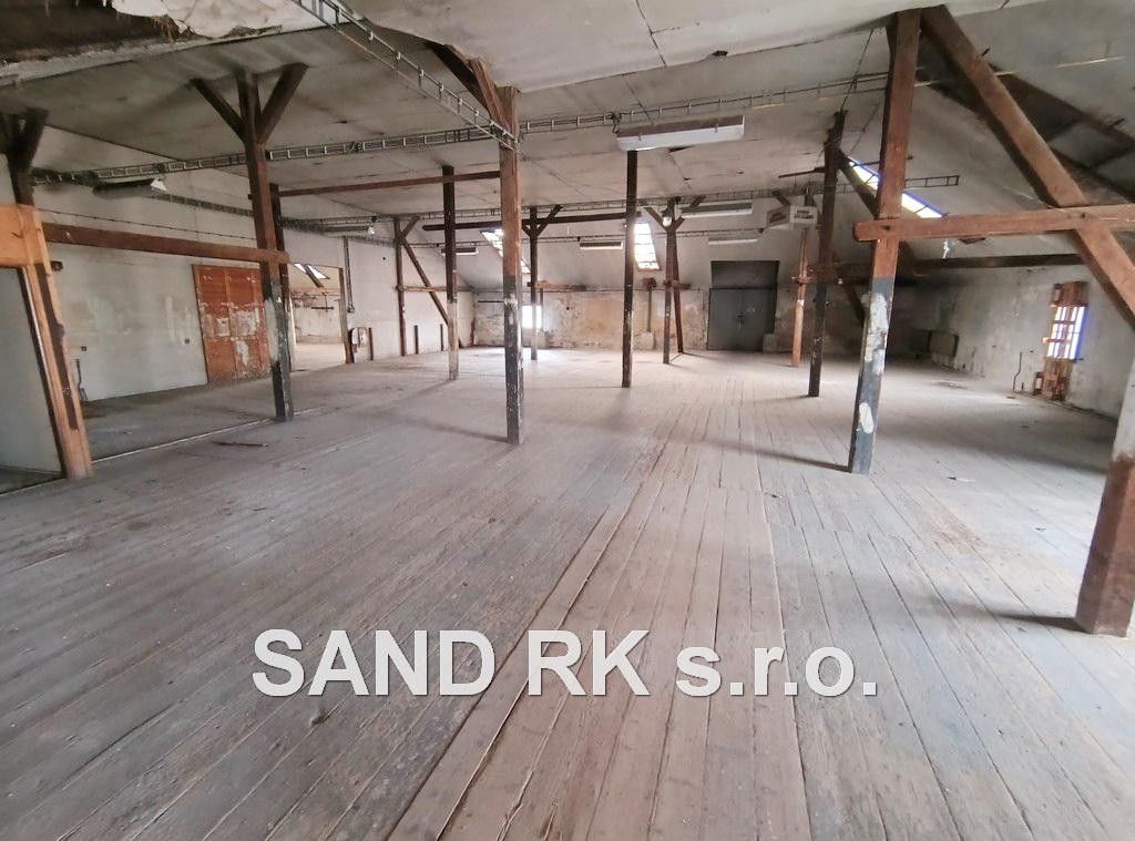 Pronájem nemovitosti 3300 m² - foto 18