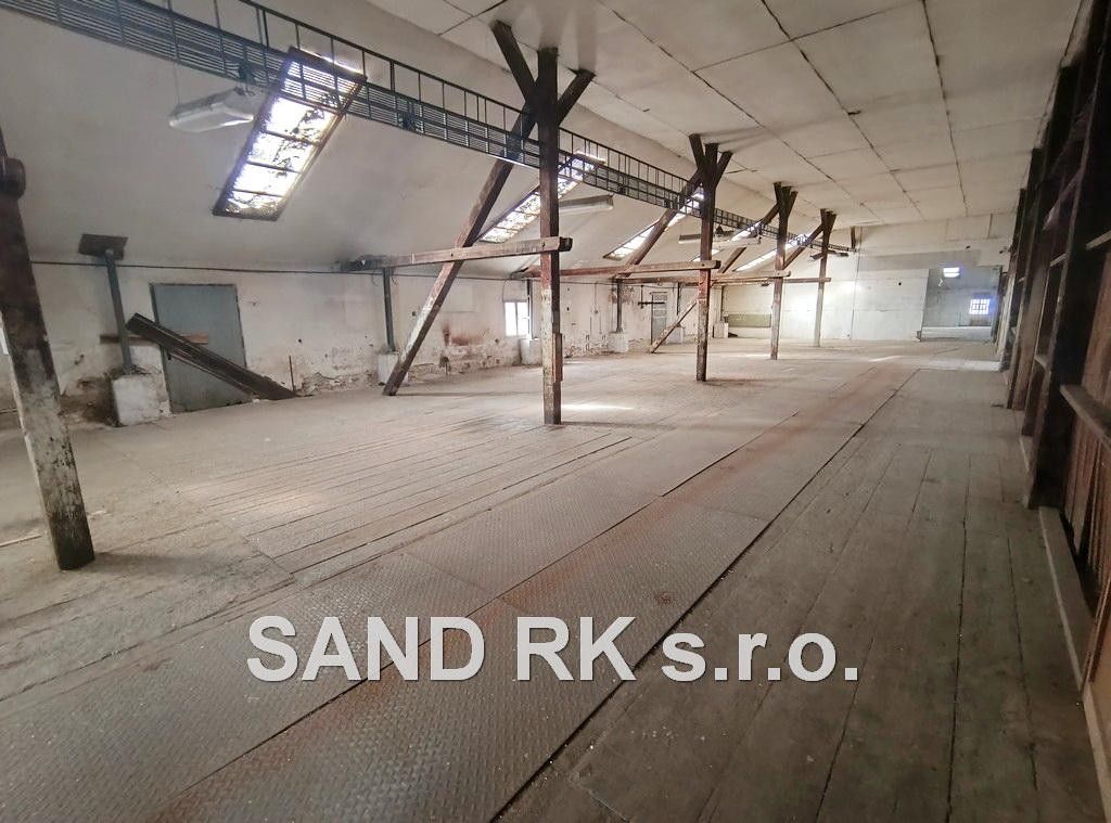 Pronájem nemovitosti 3300 m² - foto 21