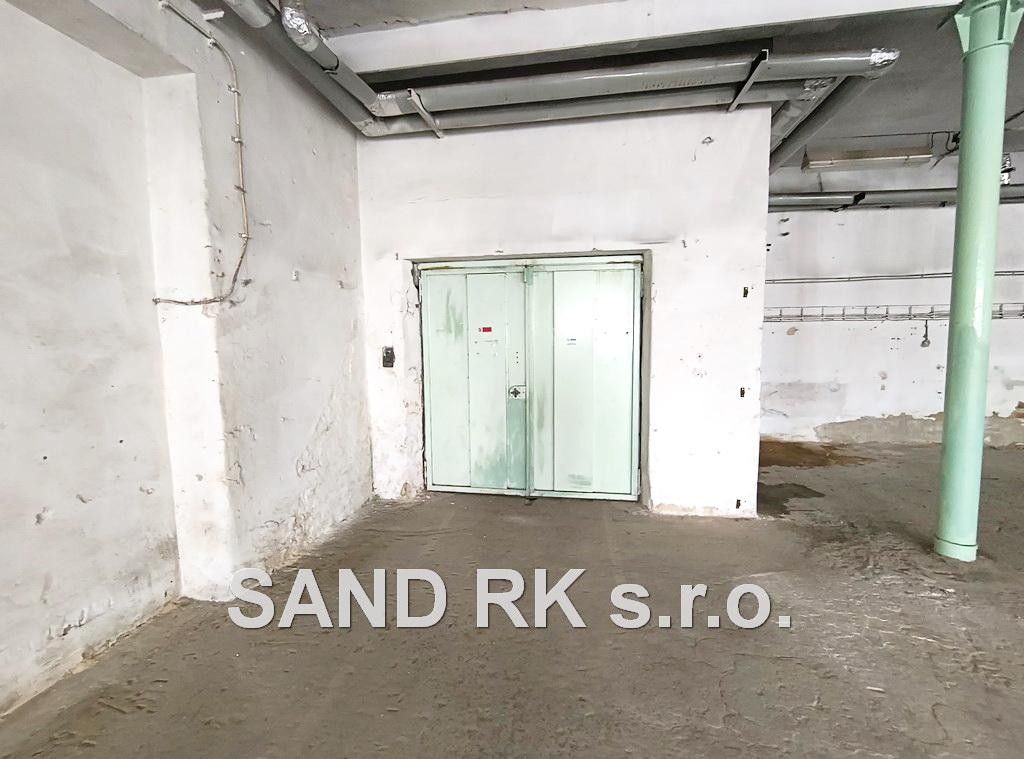 Pronájem nemovitosti 3300 m² - foto 23