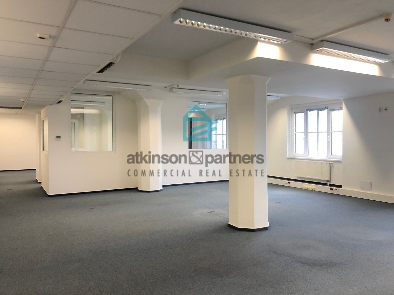 Pronájem komerčního prostoru 100 m² - foto 3