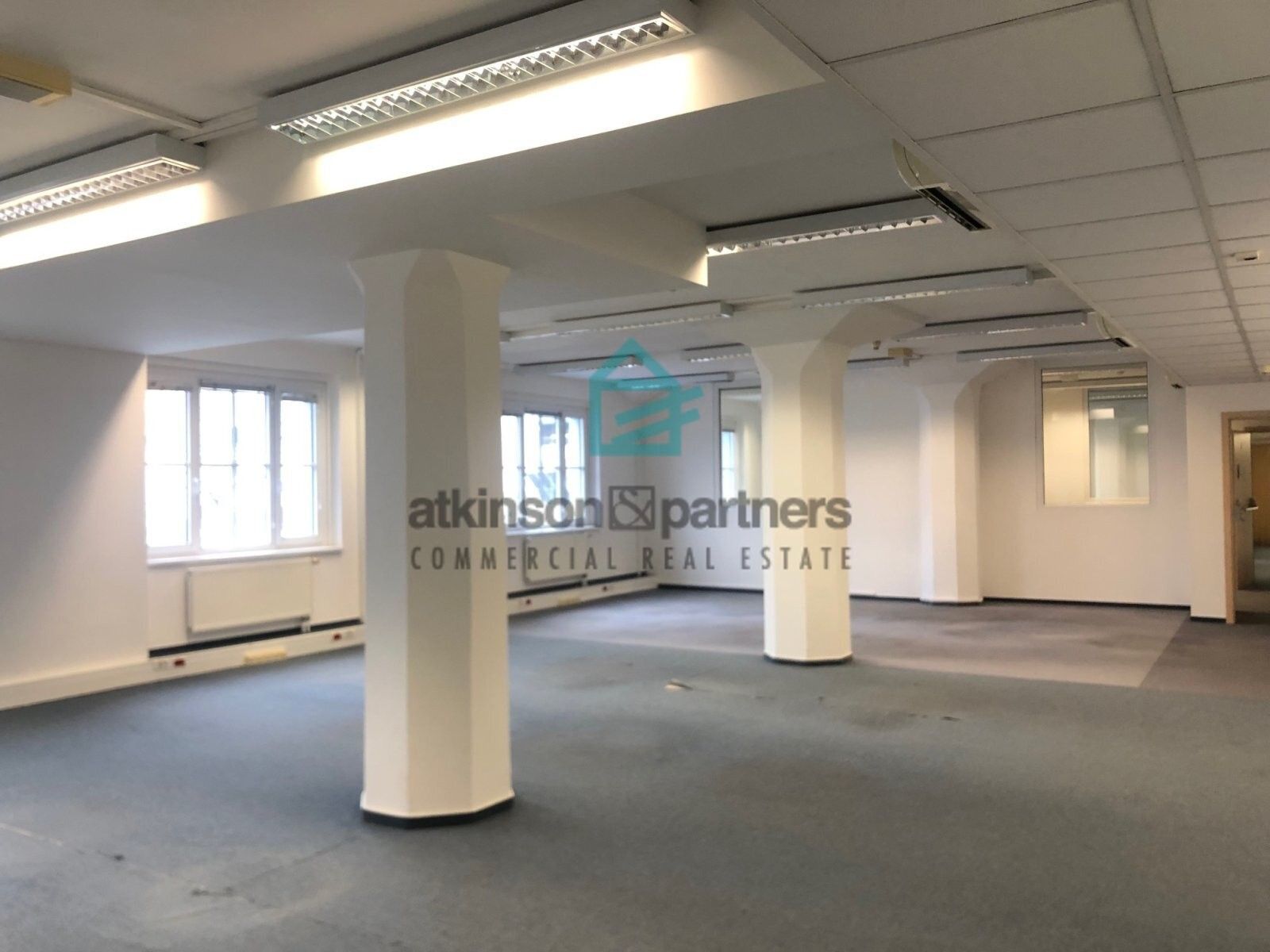 Pronájem komerčního prostoru 100 m² - foto 6