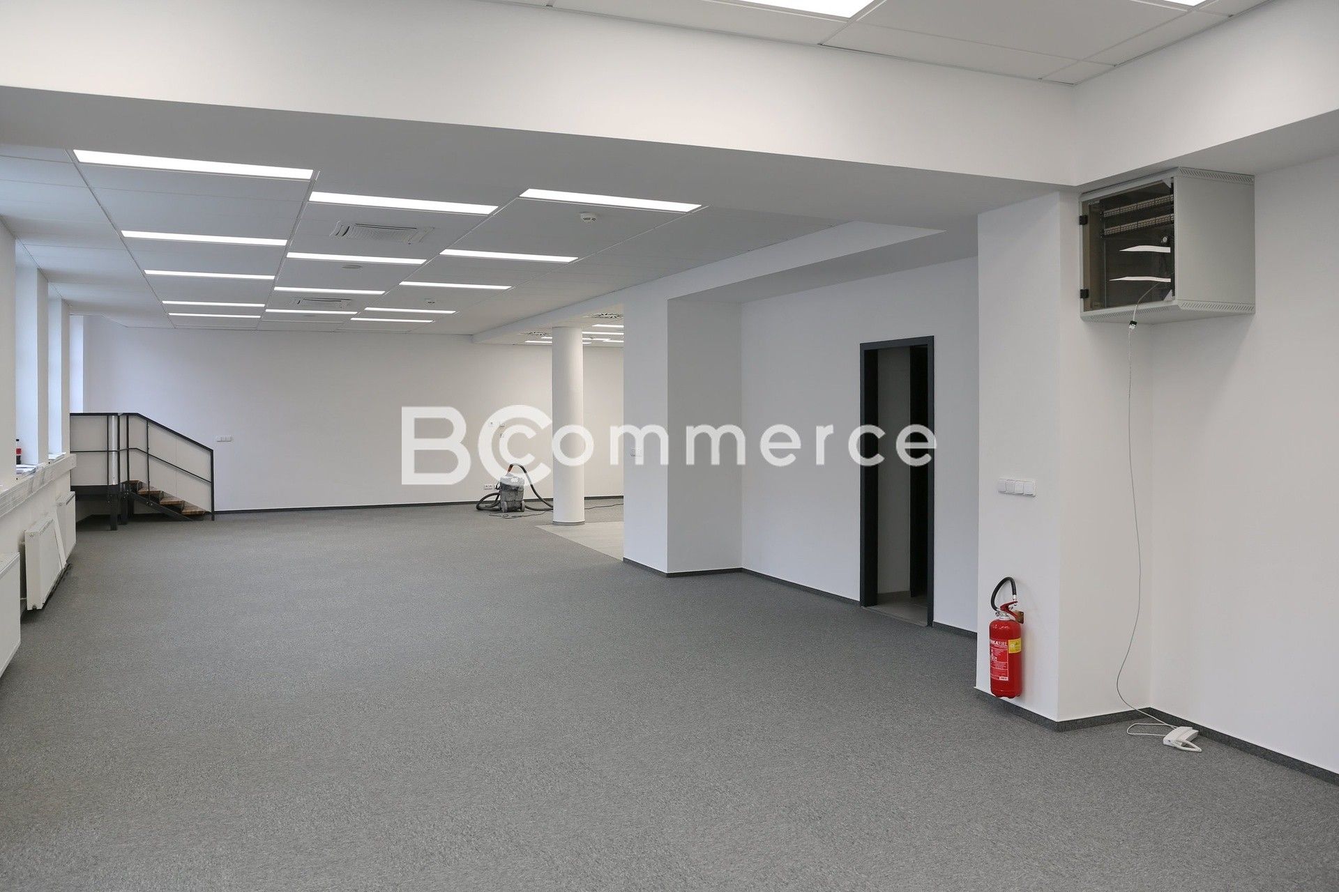 Pronájem komerčního prostoru 153 m² - foto 7