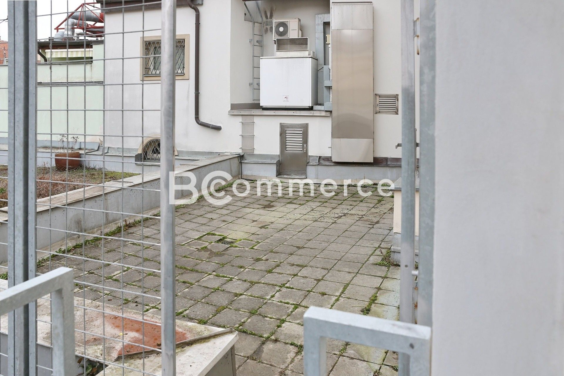 Pronájem komerčního prostoru 153 m² - foto 10