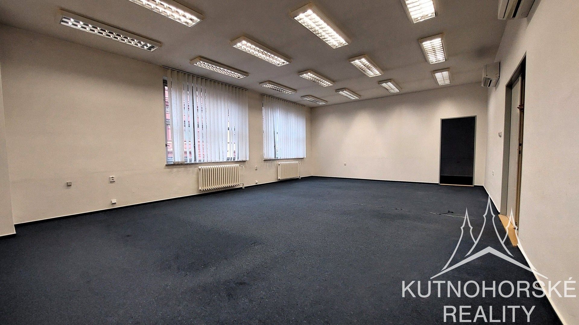 Pronájem komerčního prostoru 75 m² - foto 1