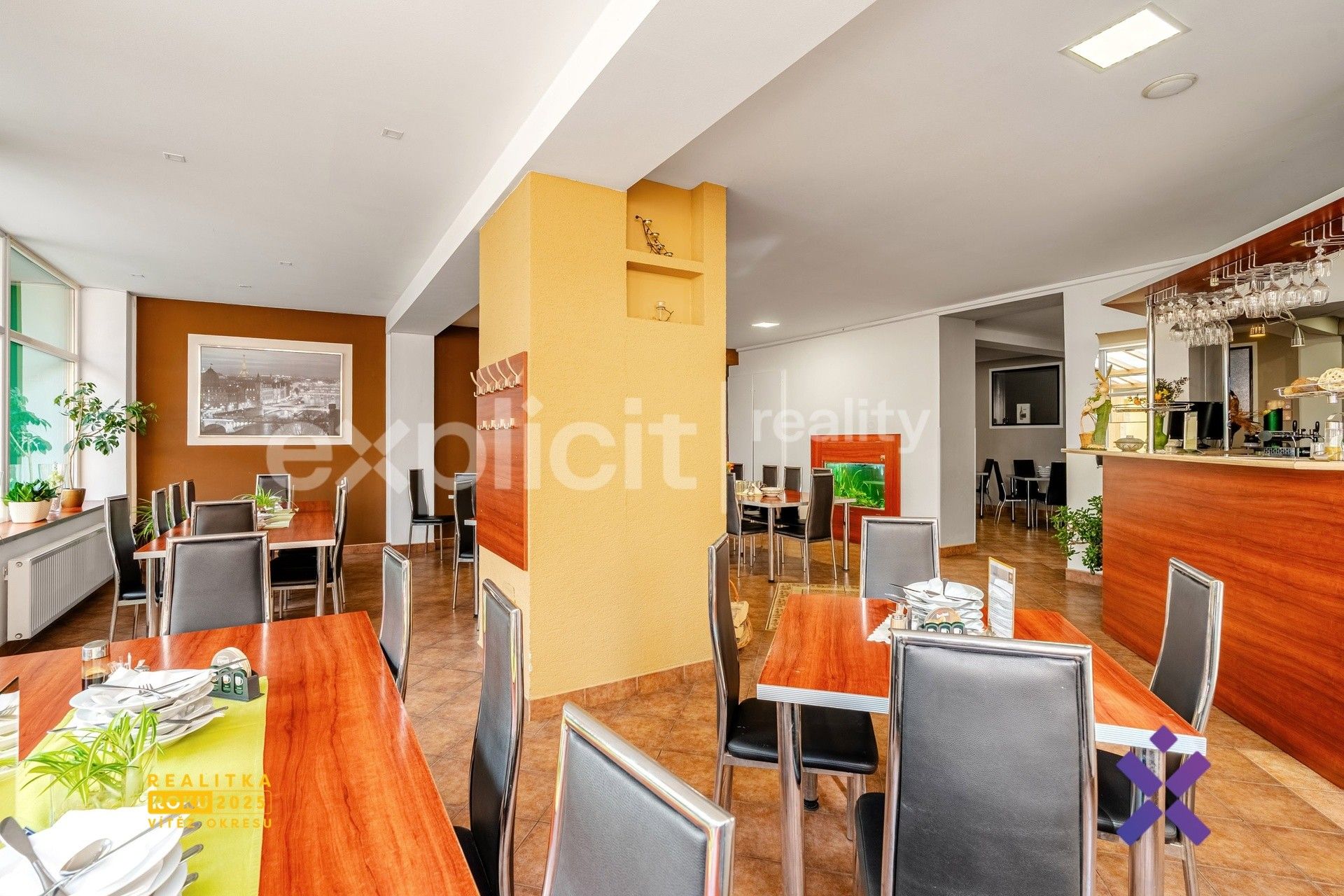 Prodej komerčního prostoru 1000 m² - foto 4