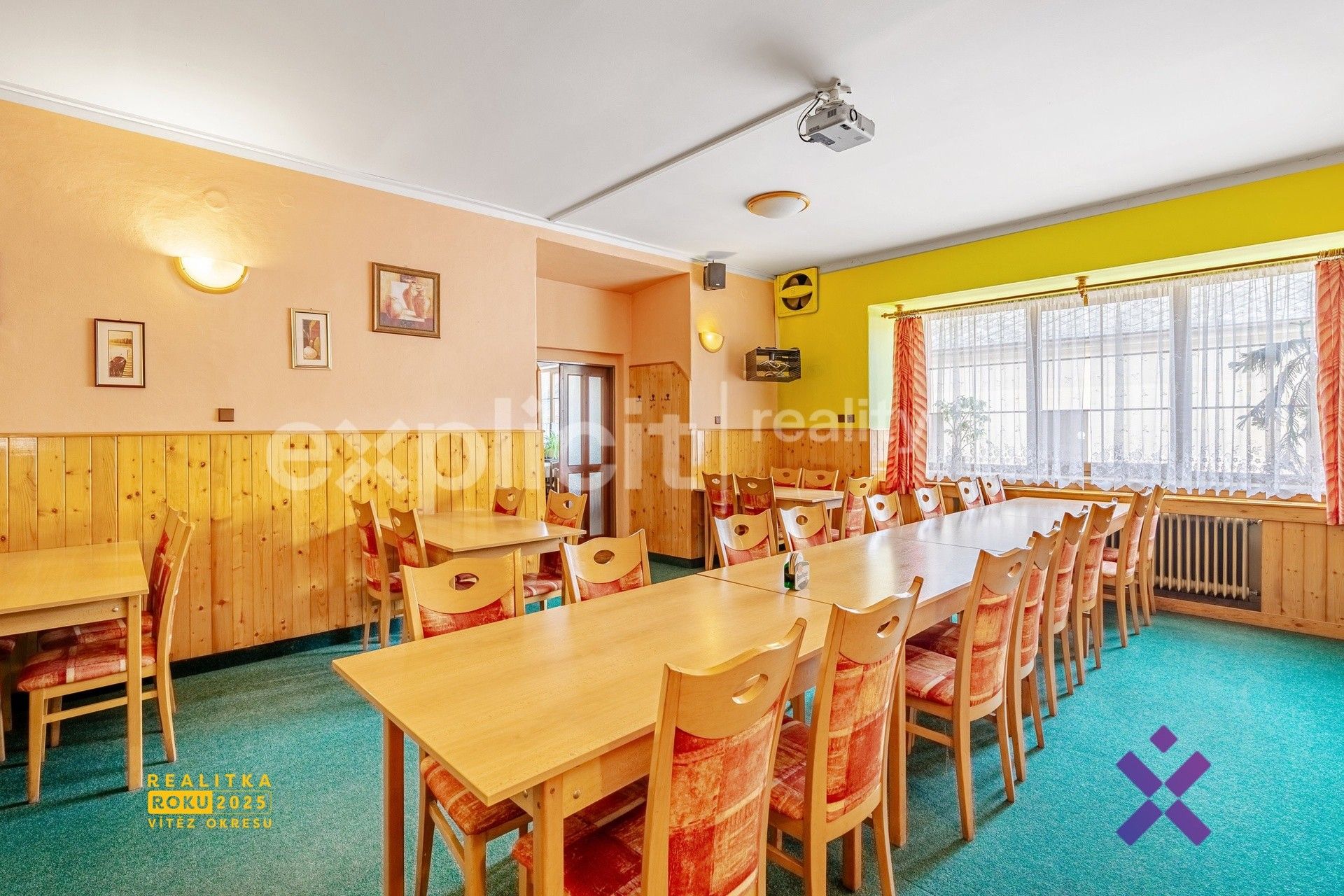 Prodej komerčního prostoru 1000 m² - foto 14