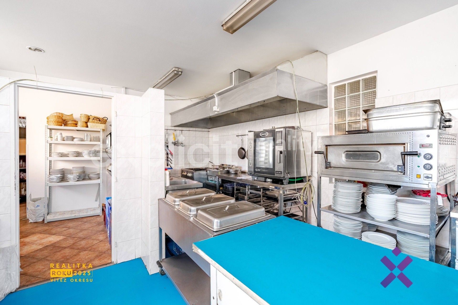 Prodej komerčního prostoru 1000 m² - foto 15