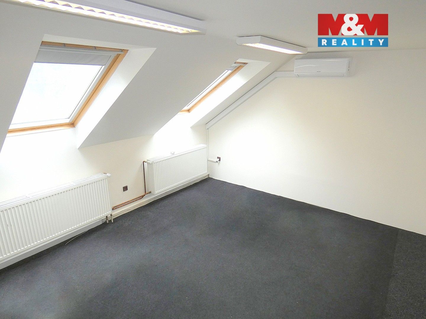 Pronájem komerčního prostoru 29 m² - foto 15