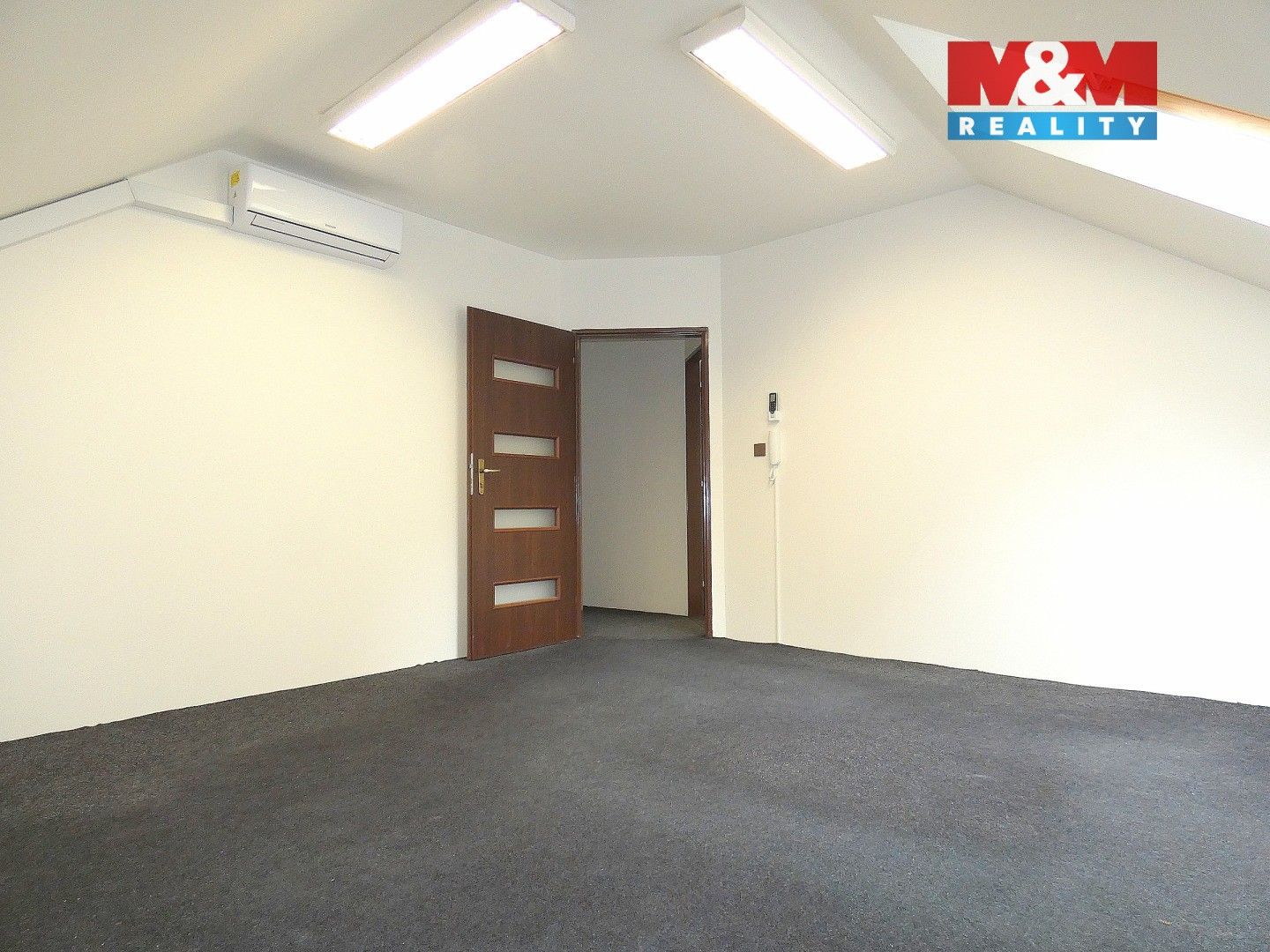 Pronájem komerčního prostoru 29 m² - foto 11