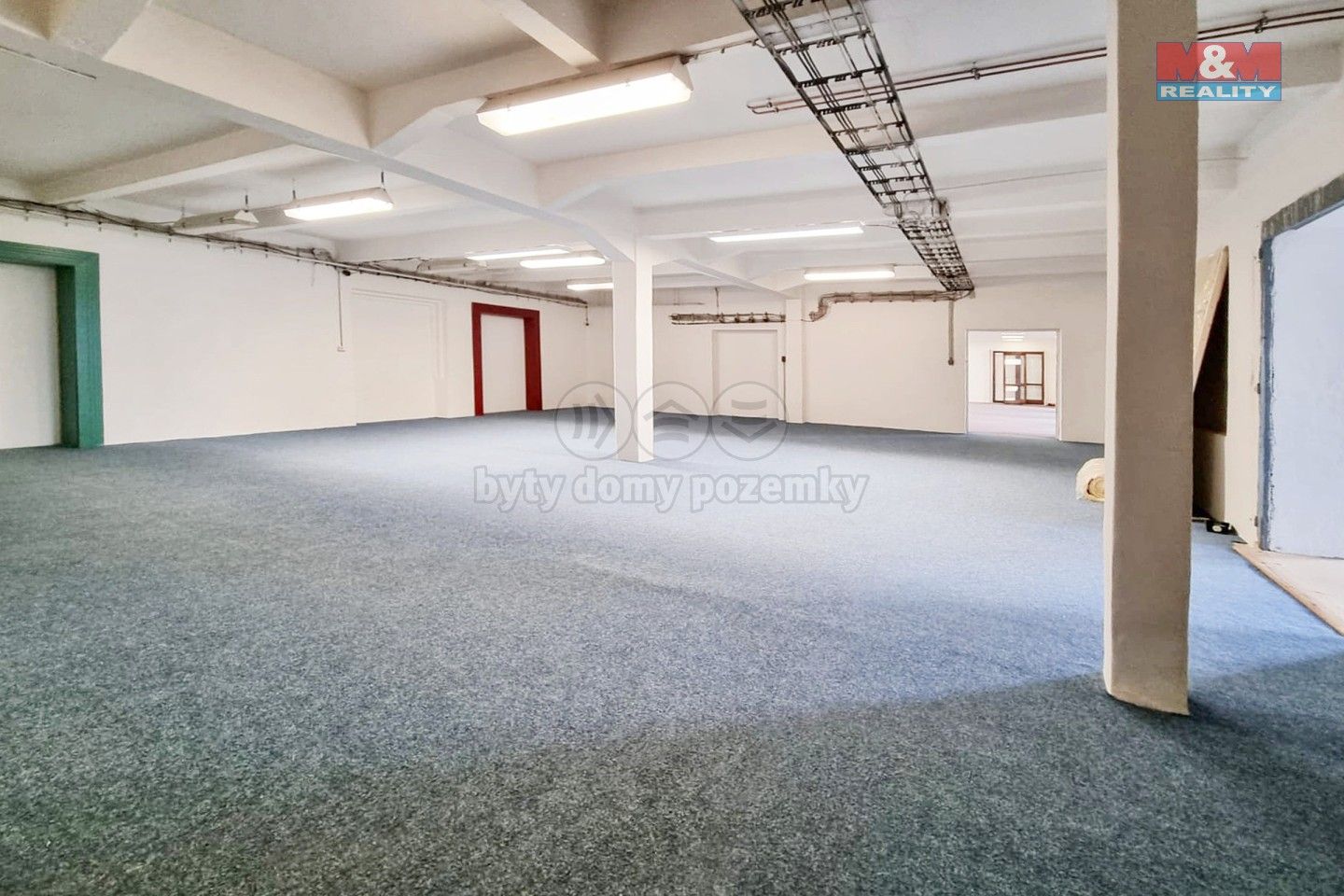 Pronájem komerčního prostoru 370 m² - foto 15