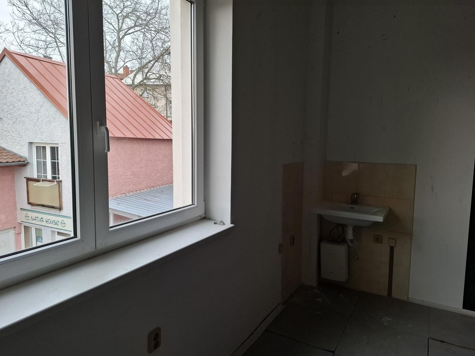 Pronájem komerčního prostoru 21 m² - foto 5
