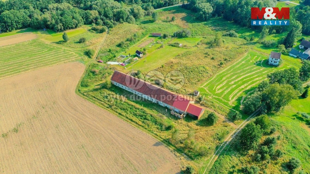 Prodej komerčního prostoru 916 m² - foto 3
