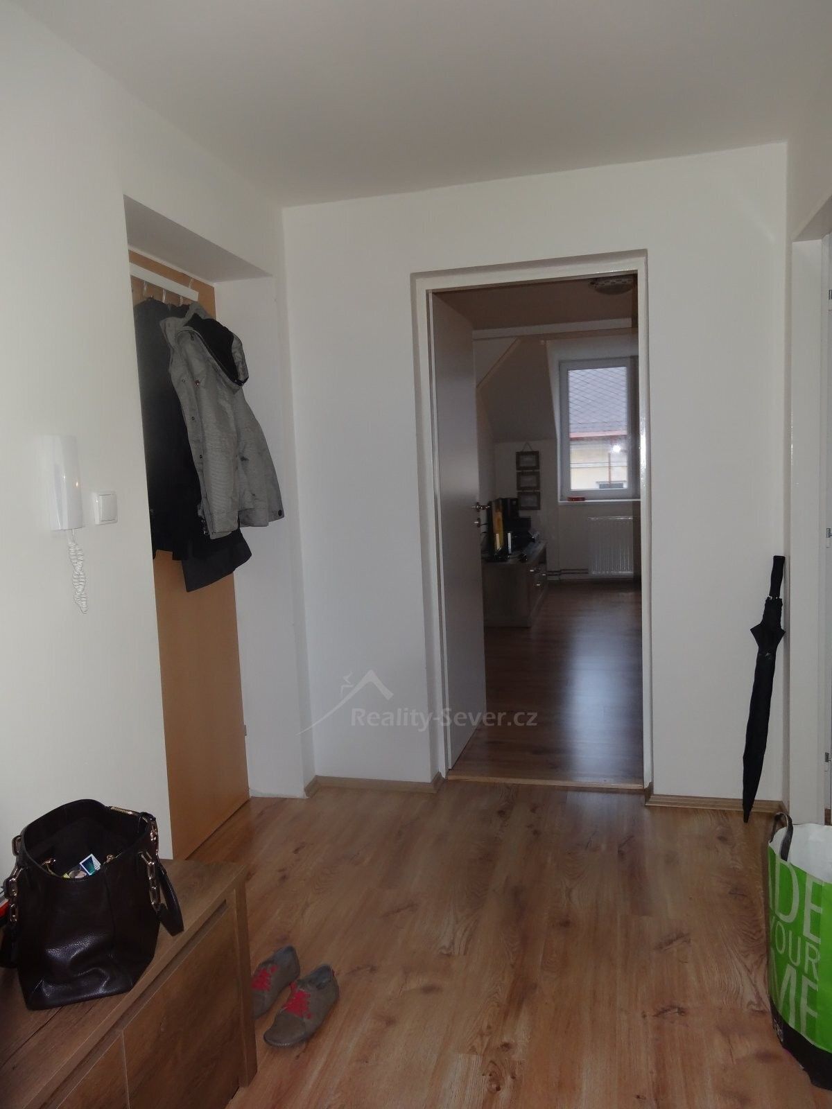 Pronájem bytu 3+kk 90 m² - foto 5