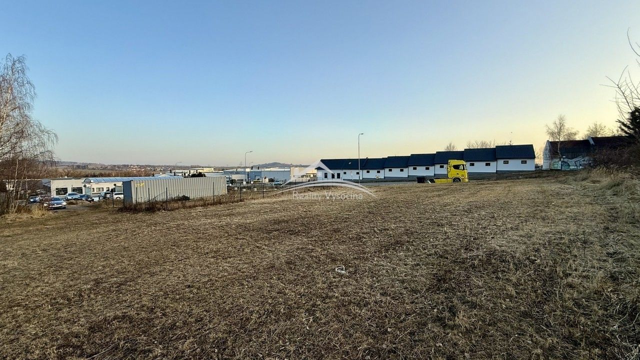 Pronájem pozemku 1000 m² - foto 3