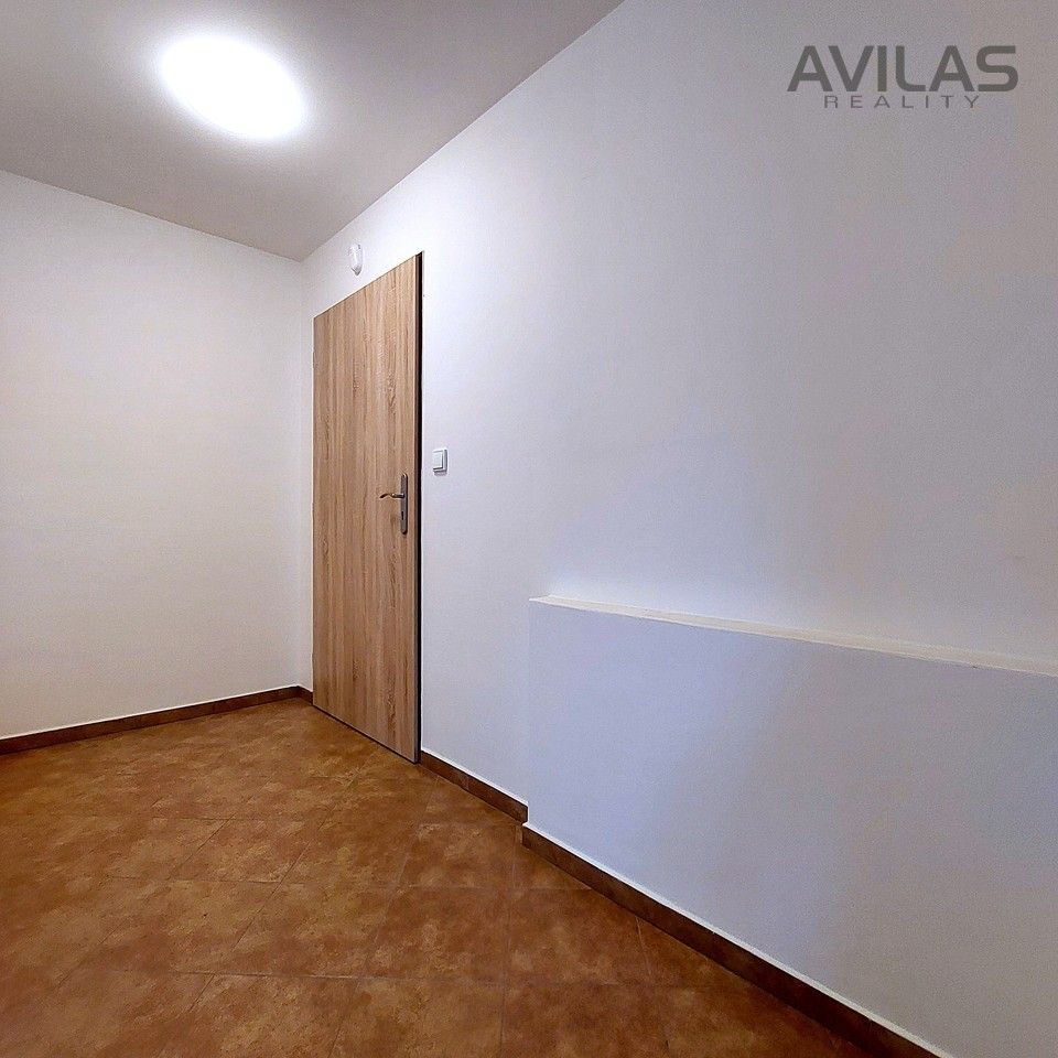 Pronájem bytu 1+kk 56 m² - foto 8