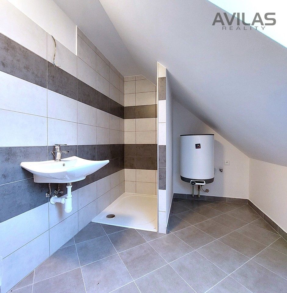 Pronájem bytu 1+kk 56 m² - foto 6