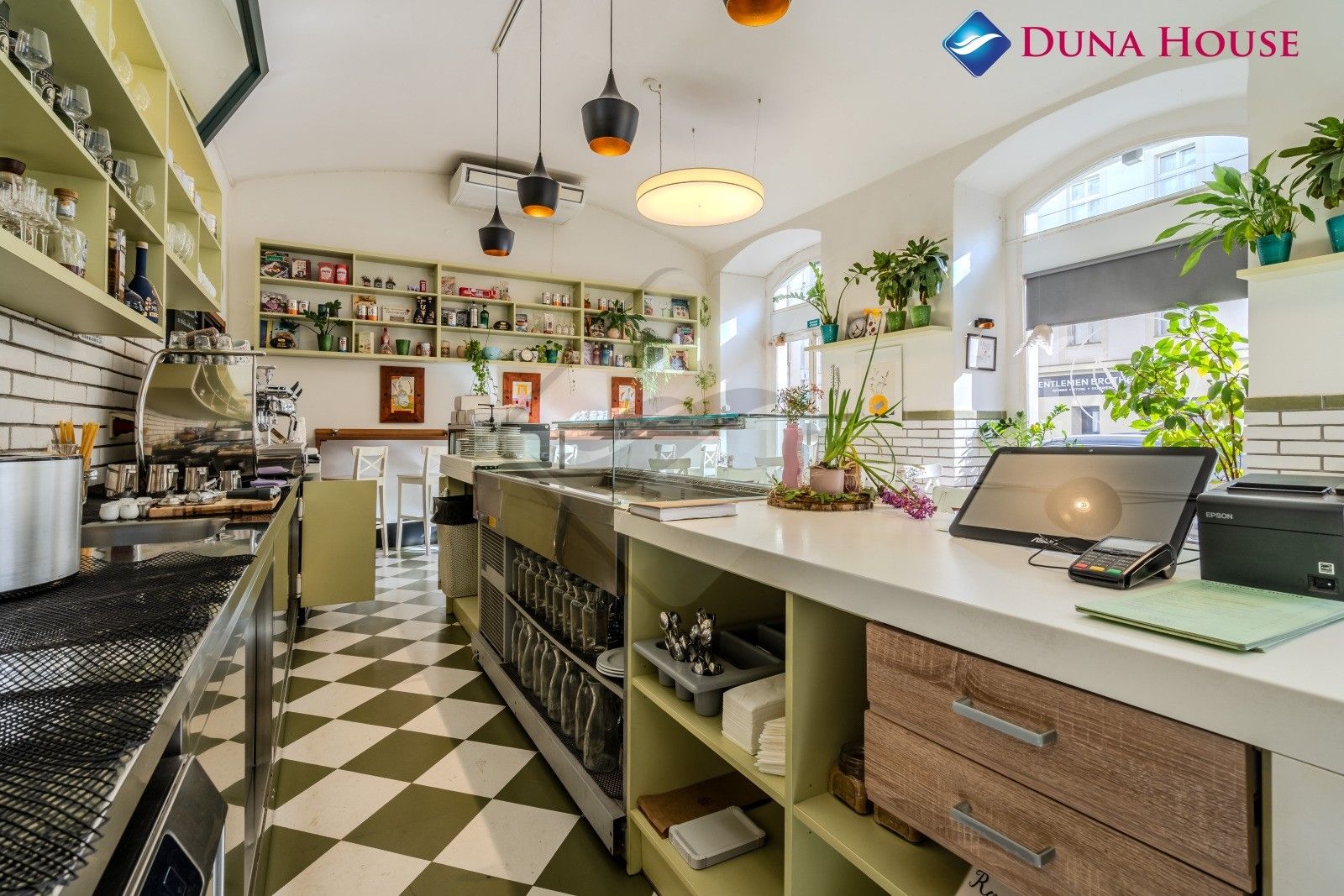 Pronájem komerčního prostoru 179 m² - foto 8