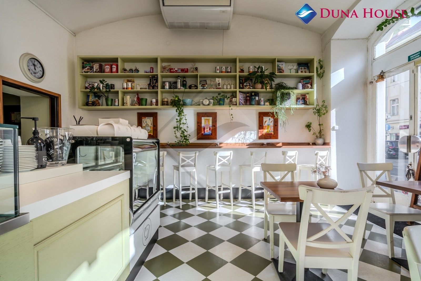 Pronájem komerčního prostoru 179 m² - foto 10