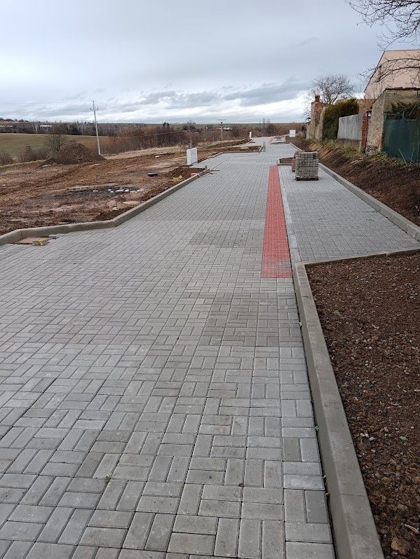 Prodej pozemku 2715 m² - foto 3