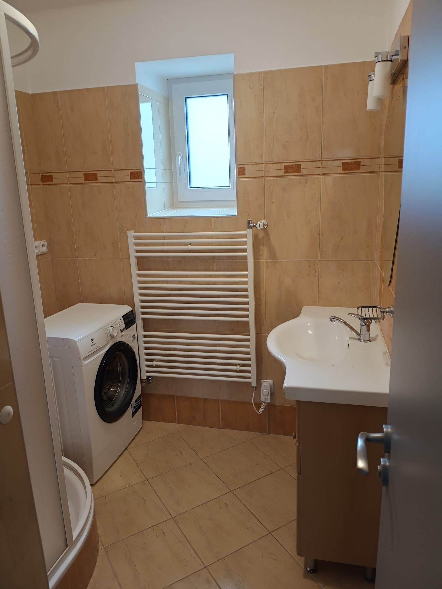 Pronájem bytu 3+kk 77 m² - foto 7