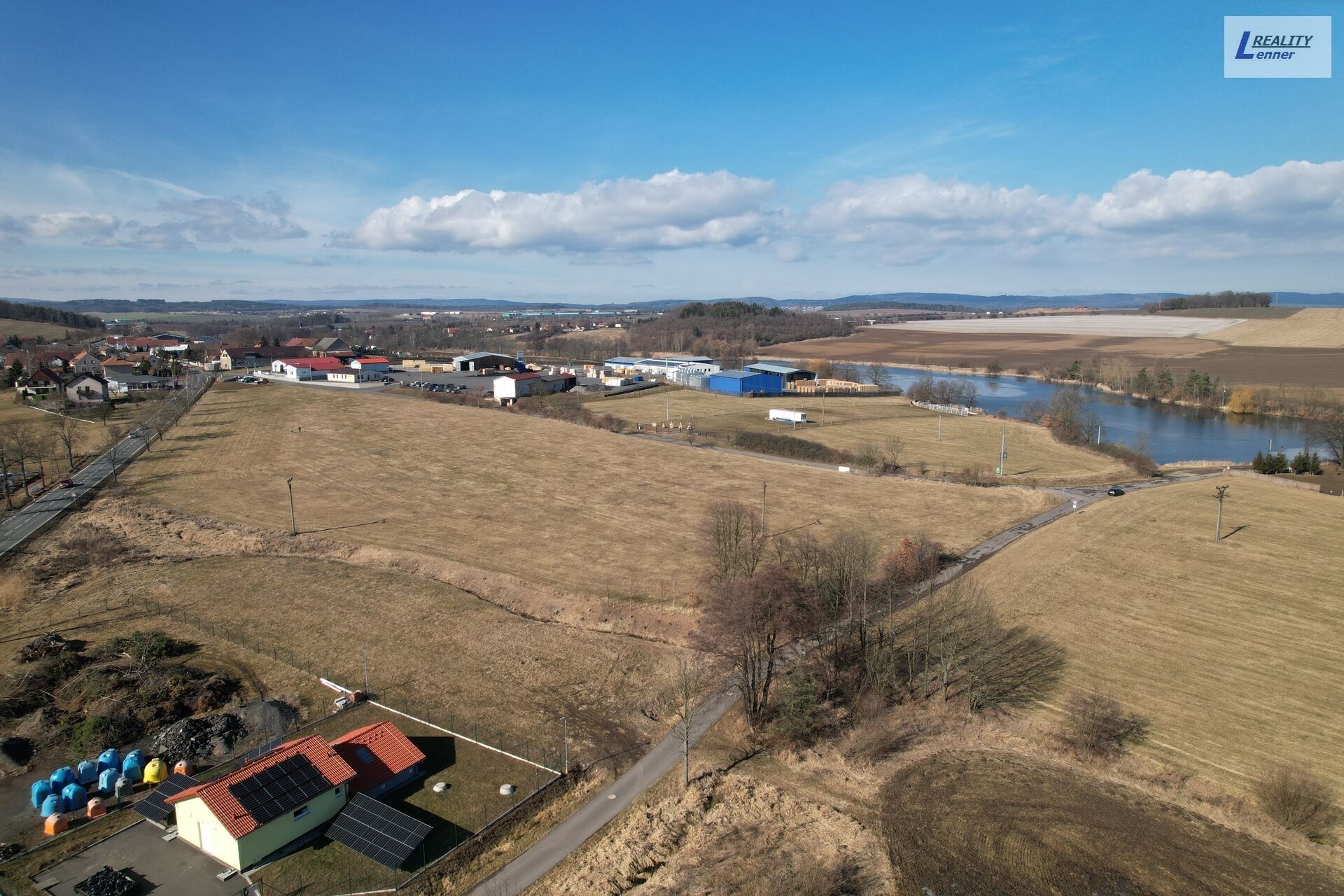 Prodej pozemku 4000 m² - foto 1