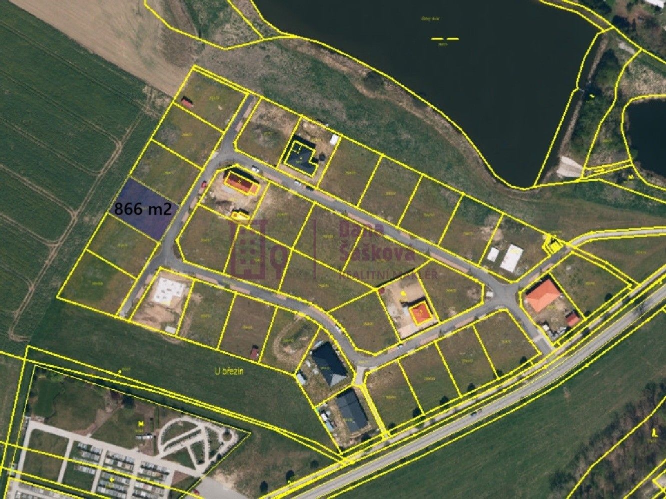 Prodej pozemku 866 m² - foto 3