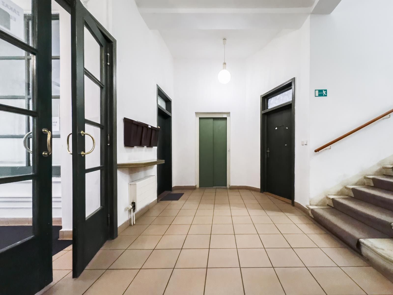 Prodej komerčního prostoru 800 m² - foto 8