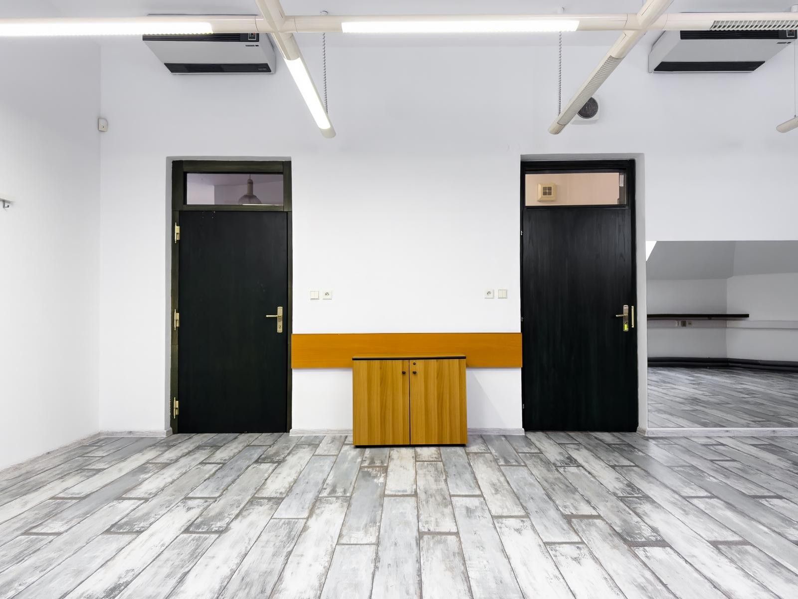 Prodej komerčního prostoru 800 m² - foto 23