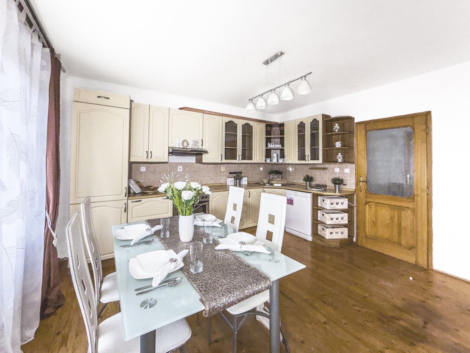 Prodej domu 193 m² - foto 5