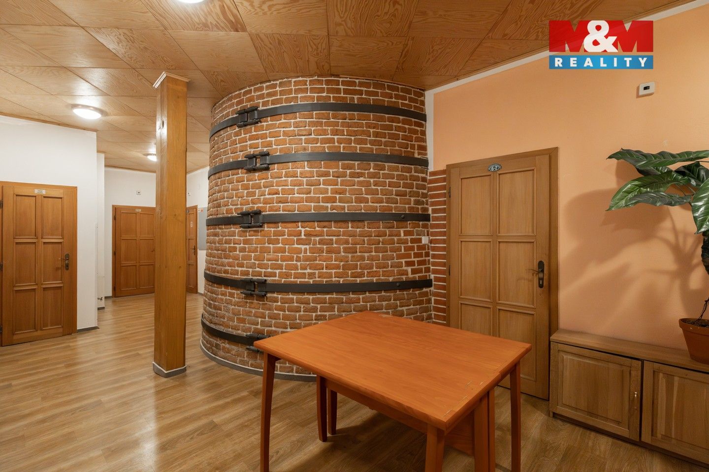 Prodej komerčního prostoru 2100 m² - foto 10