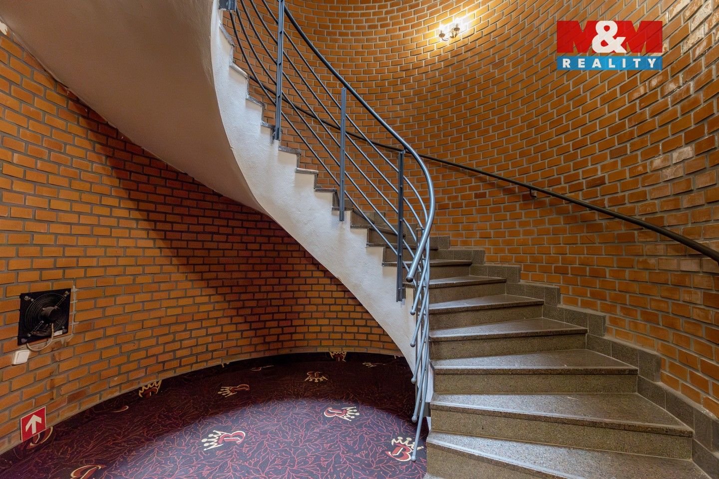 Prodej komerčního prostoru 2100 m² - foto 16