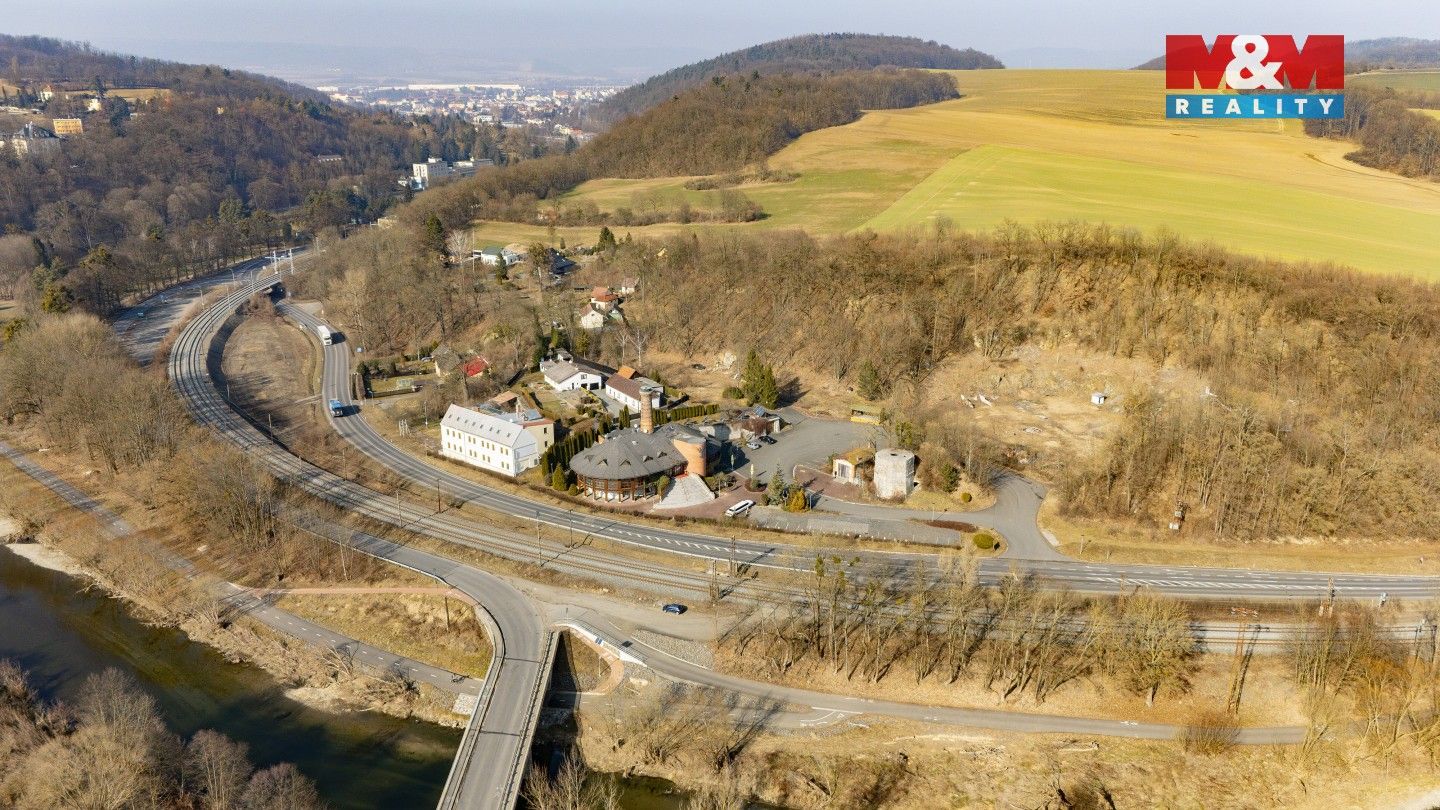 Prodej komerčního prostoru 2100 m² - foto 26