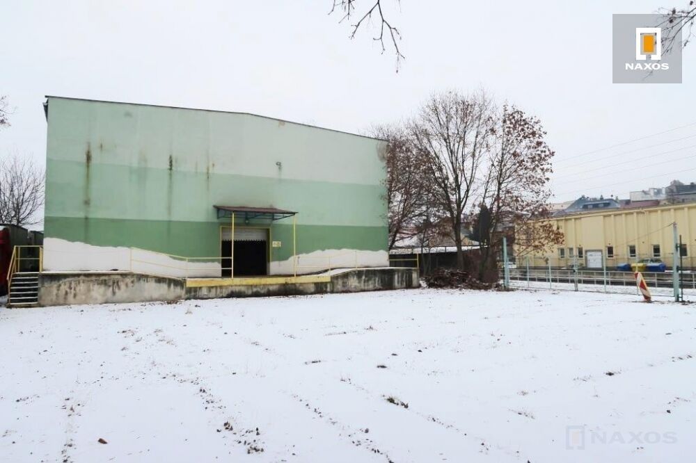 Pronájem komerčního prostoru 1000 m² - foto 2