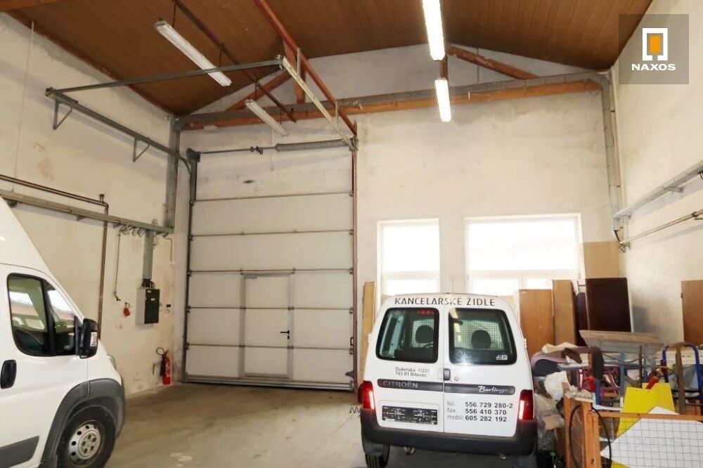 Pronájem komerčního prostoru 1000 m² - foto 8