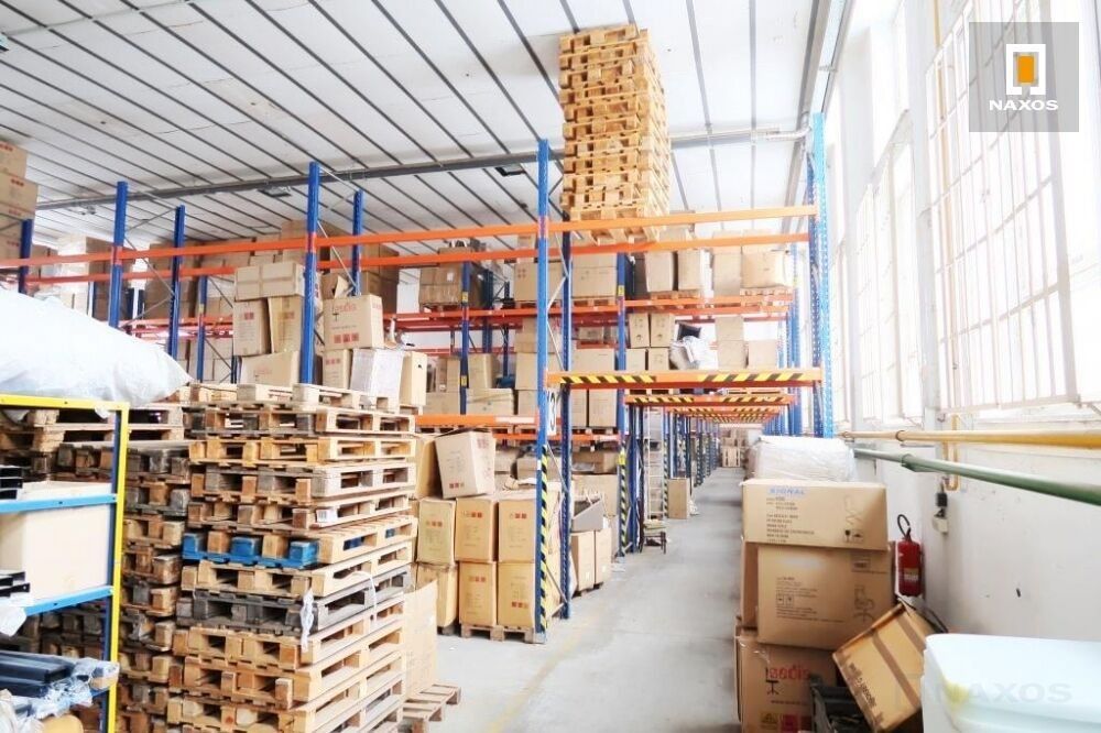 Pronájem komerčního prostoru 1000 m² - foto 12