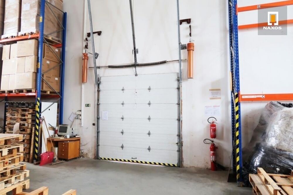 Pronájem komerčního prostoru 1000 m² - foto 13