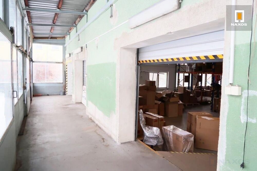 Pronájem komerčního prostoru 1000 m² - foto 16
