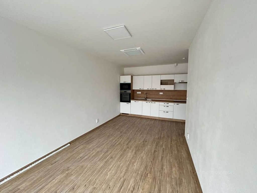 Pronájem bytu 2+kk 50 m² - foto 3