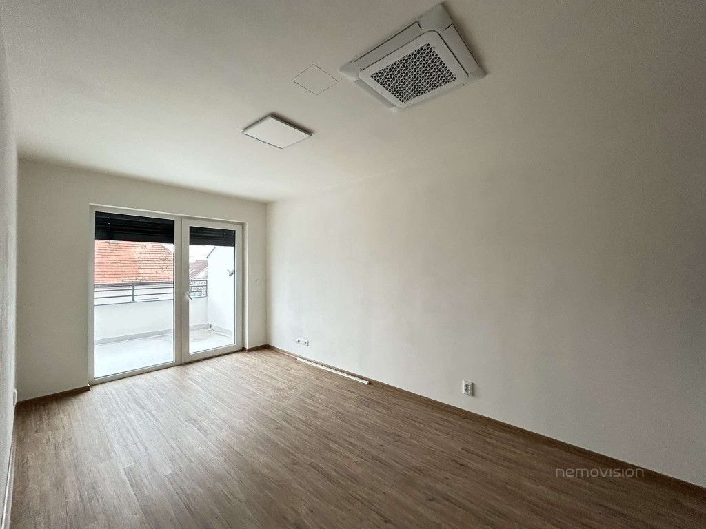 Pronájem bytu 2+kk 50 m² - foto 6