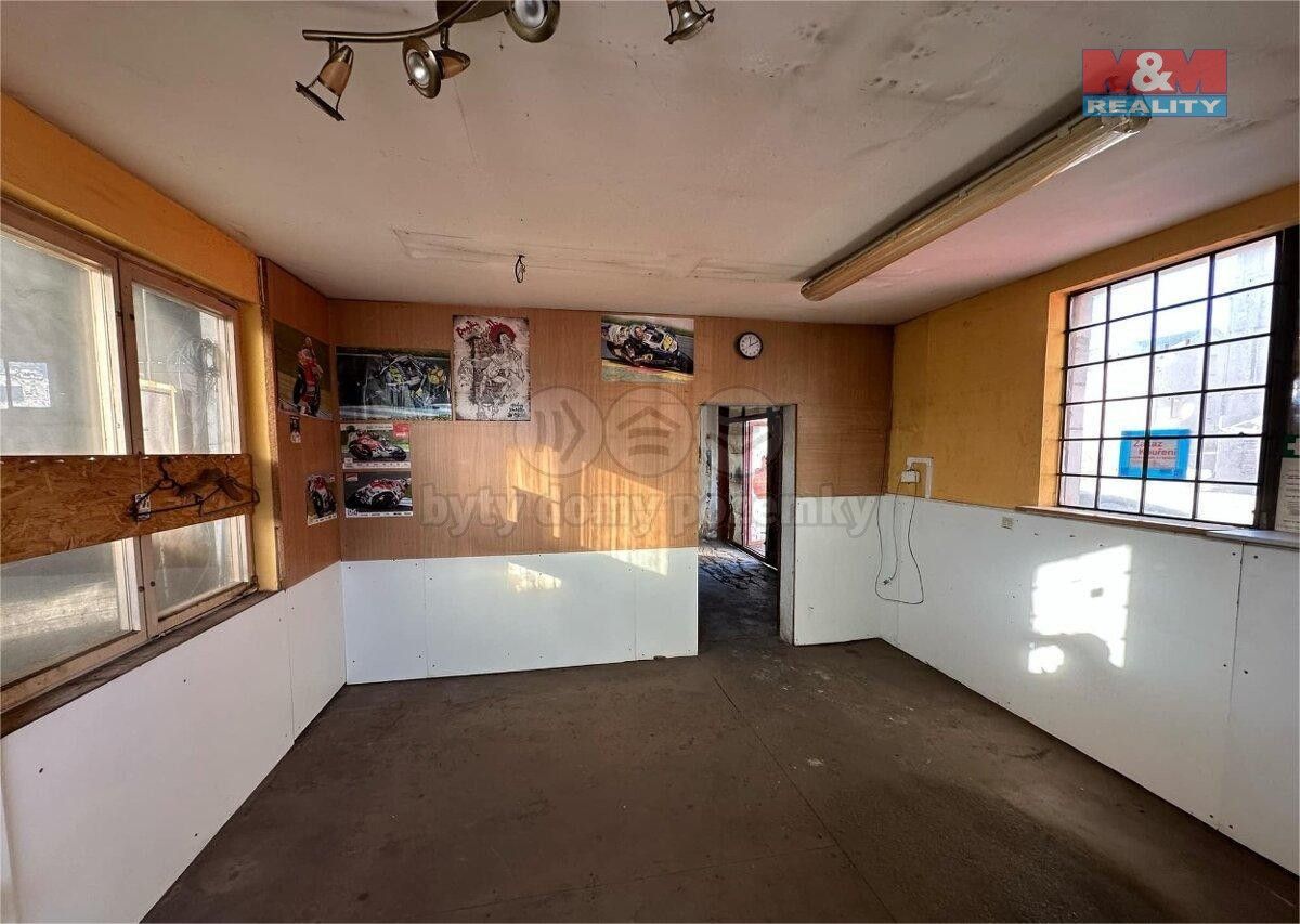 Pronájem komerčního prostoru 700 m² - foto 6