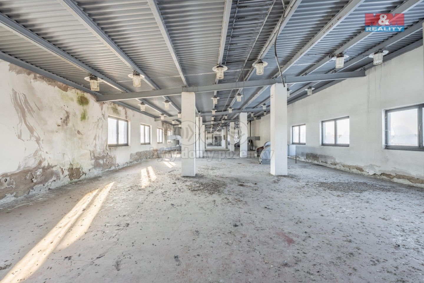 Prodej komerčního prostoru 2602 m² - foto 17