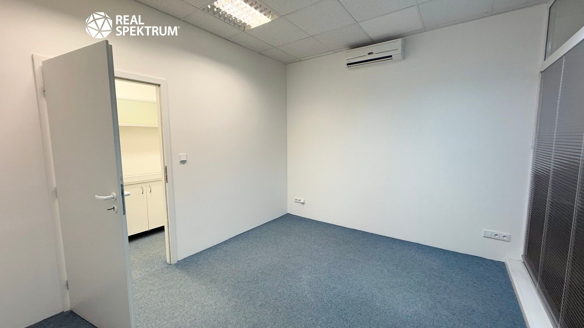 Pronájem komerčního prostoru 92 m² - foto 2