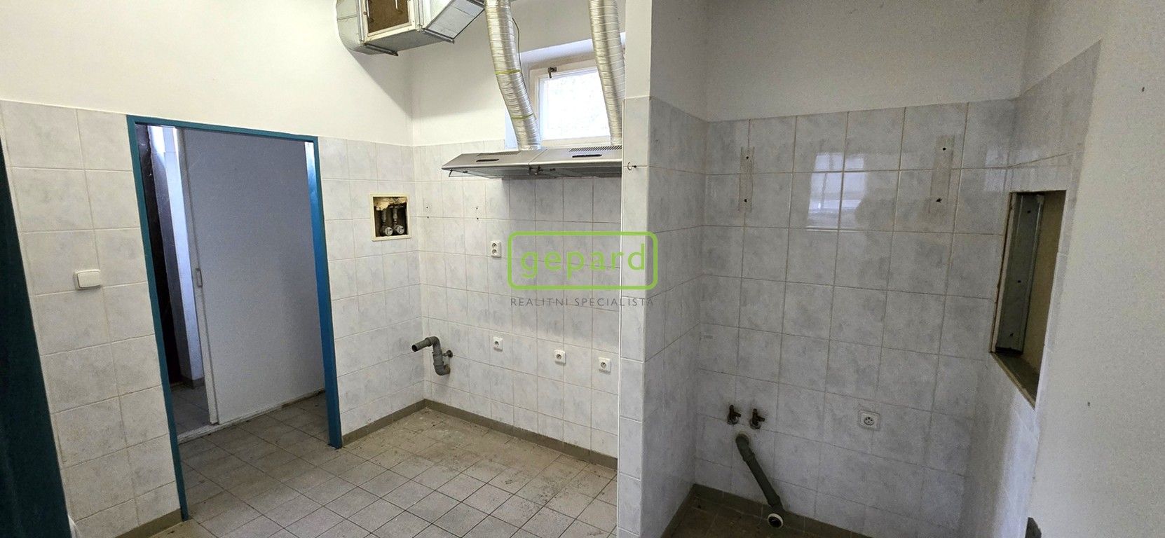 Pronájem nemovitosti 470 m² - foto 12