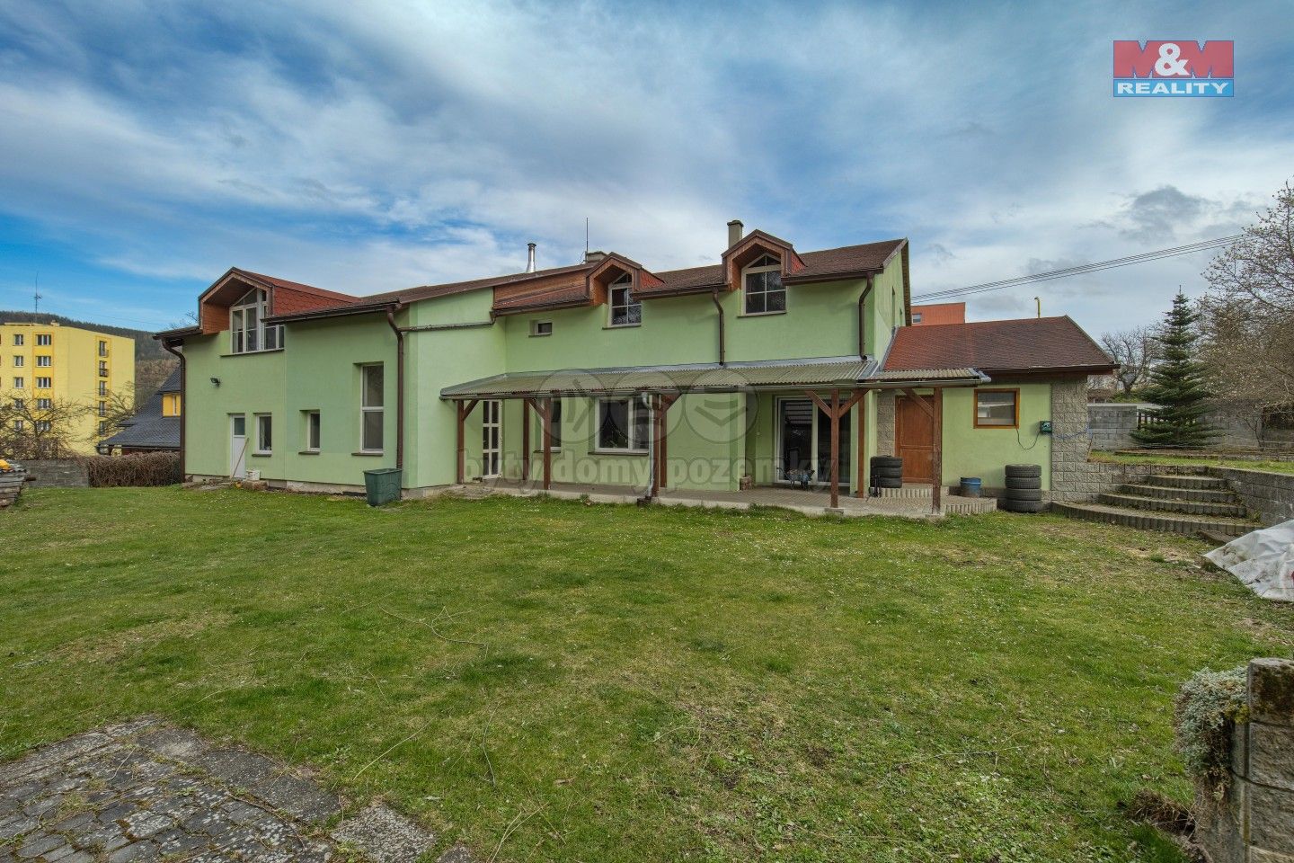 Prodej domu 370 m² - foto 1